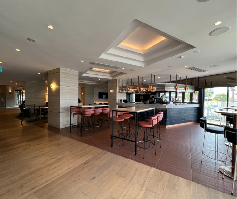 rydges geelong bar 768x644