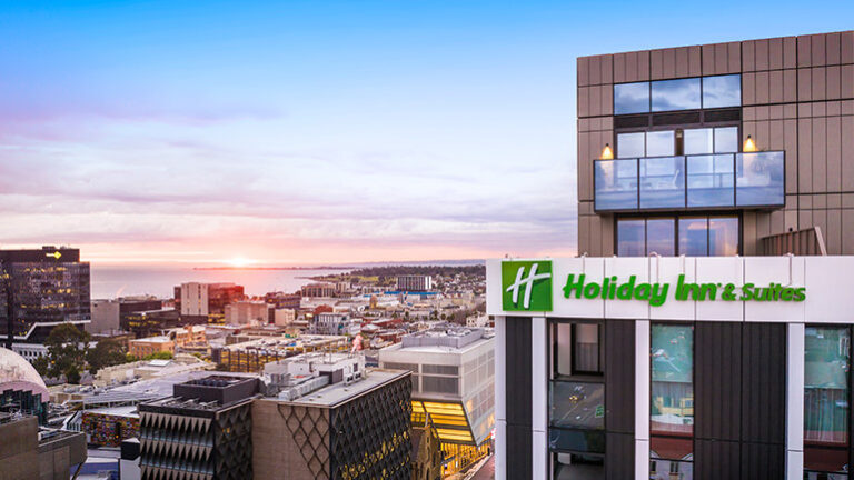 holiday inn and suites geelong 768x432